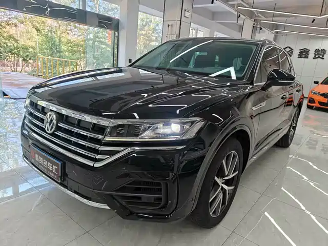 VOLKSWAGEN TOUAREG 2019