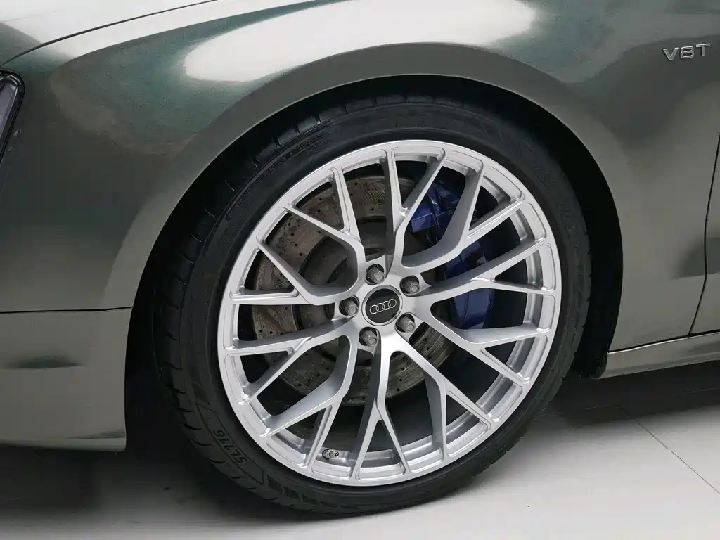 Audi S8 — миниатюра 5
