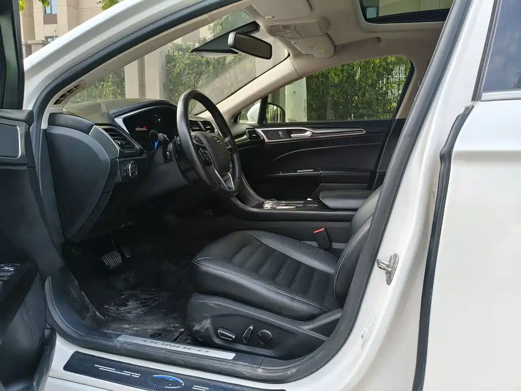 Ford Mondeo — миниатюра 5