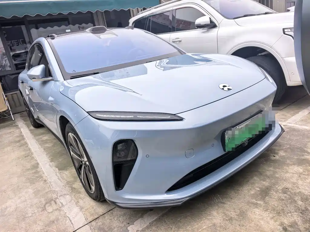 NIO ET5T — миниатюра 2