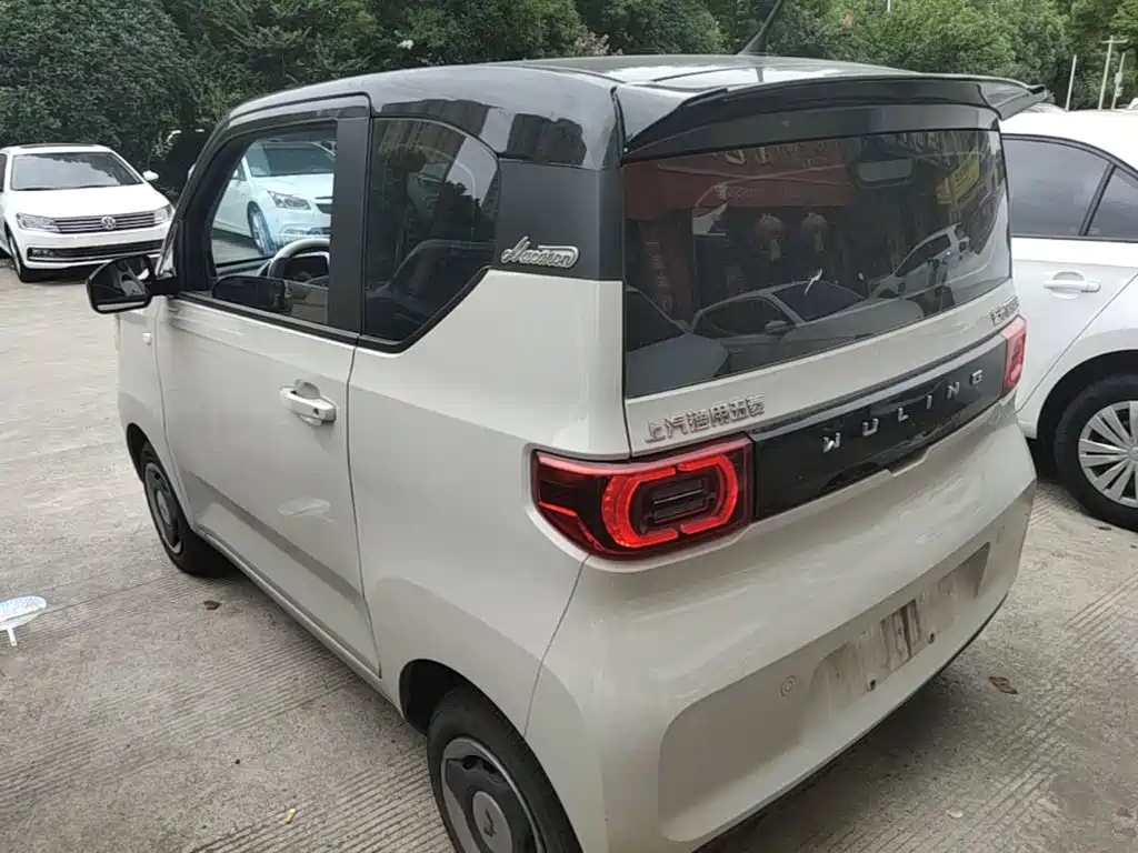 Wuling MINIEV — миниатюра 5