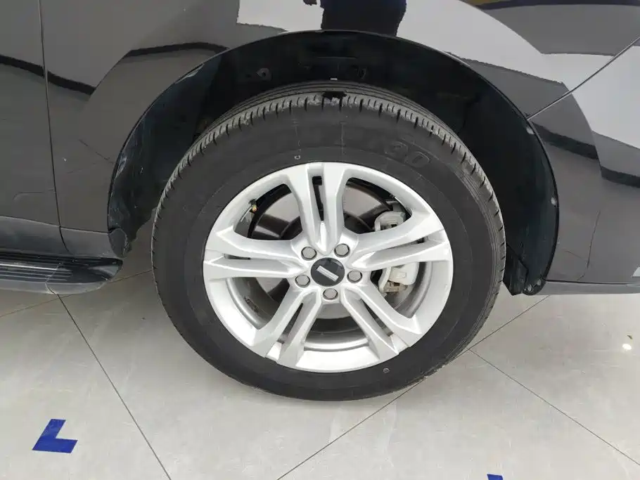 Wey Wey VV5 — миниатюра 6