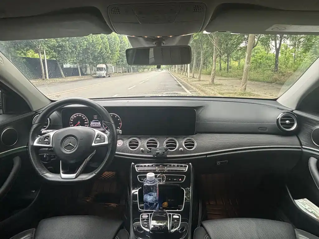 Mercedes-Benz E-Class E 2016 E 200 L Sport