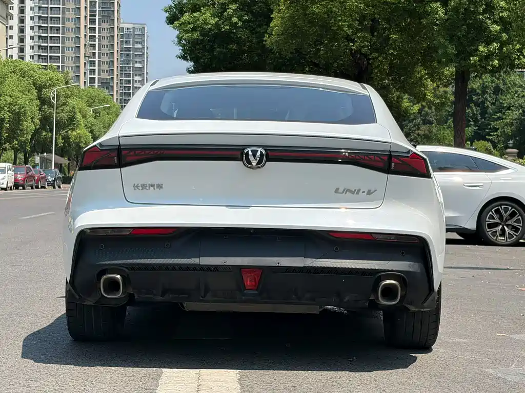 Changan UNI-V — миниатюра 8