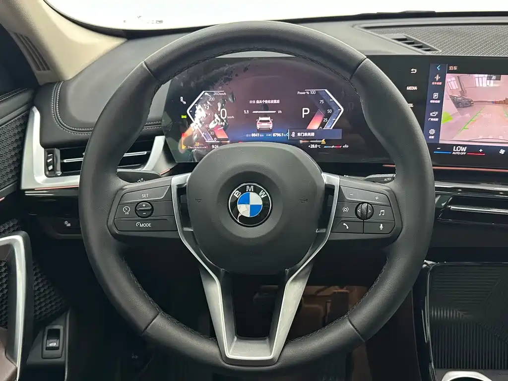 BMW X1 — миниатюра 10