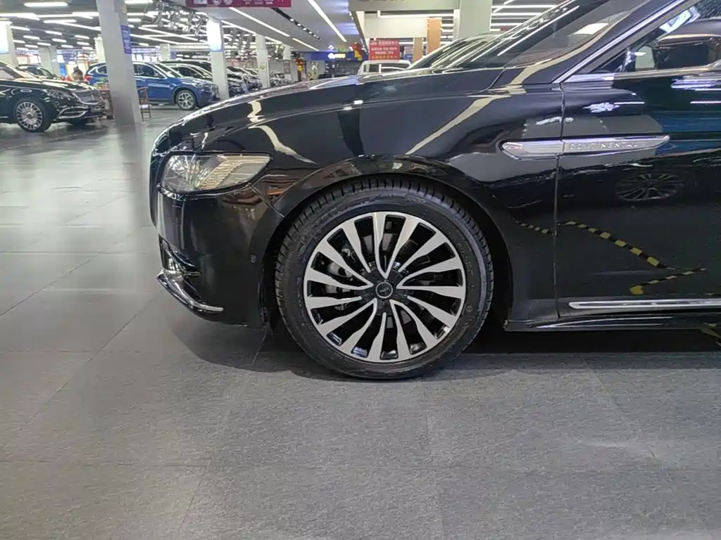 Lincoln Continental — миниатюра 23