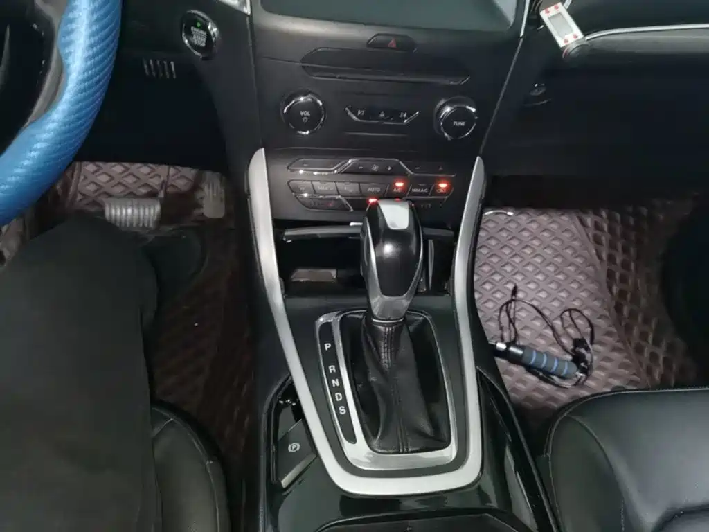 Ford Edge — миниатюра 14