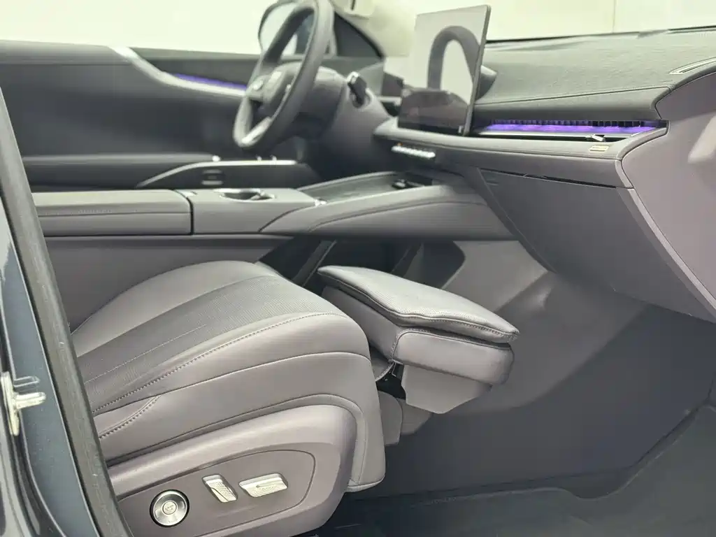 Buick 别克至境E7 — миниатюра 24