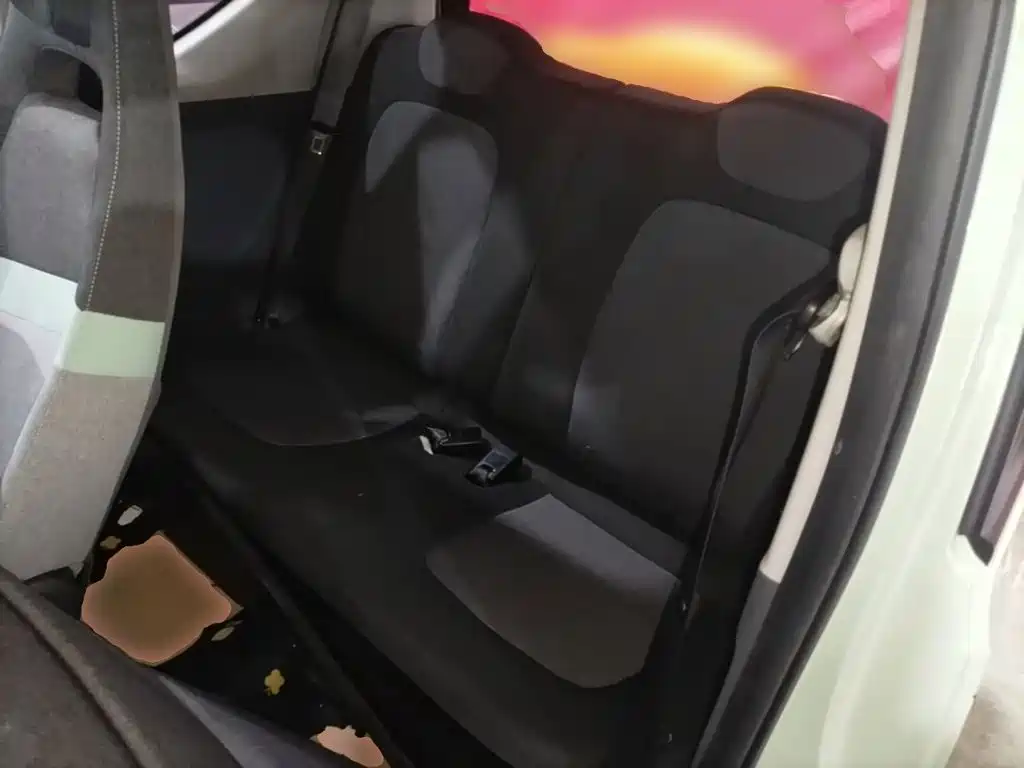 Wuling MINIEV — миниатюра 17