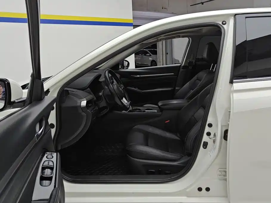 Nissan Teana — миниатюра 9