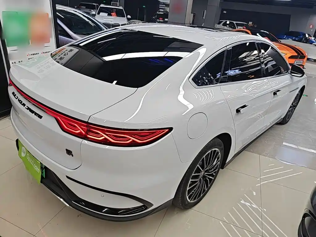 BYD Han — миниатюра 7