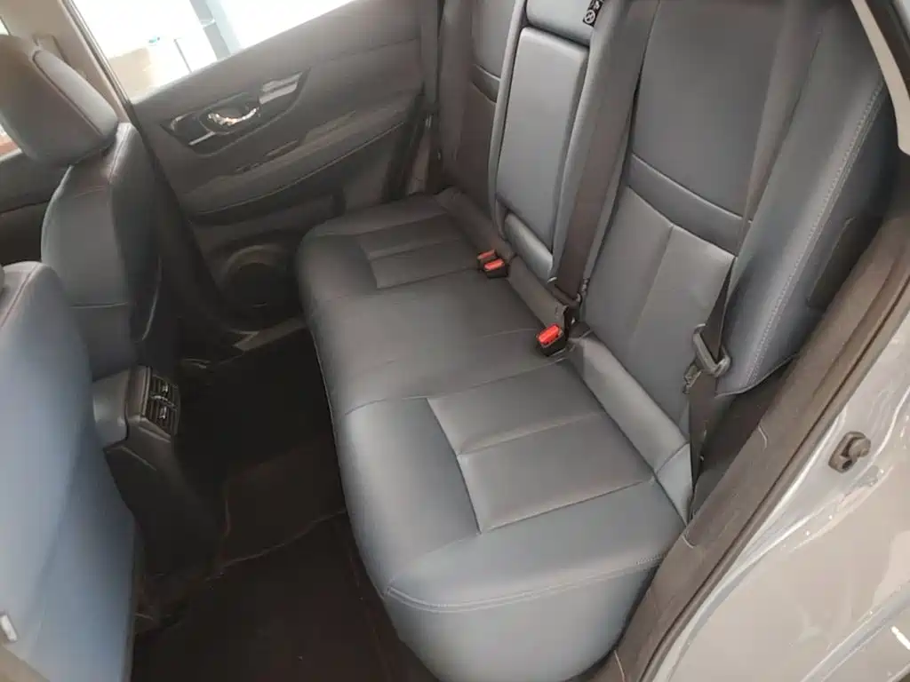 Nissan X-Trail — миниатюра 17