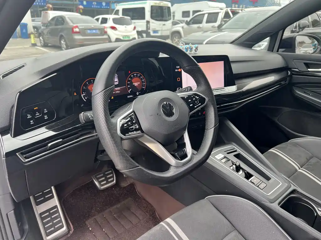 Volkswagen Golf — миниатюра 6