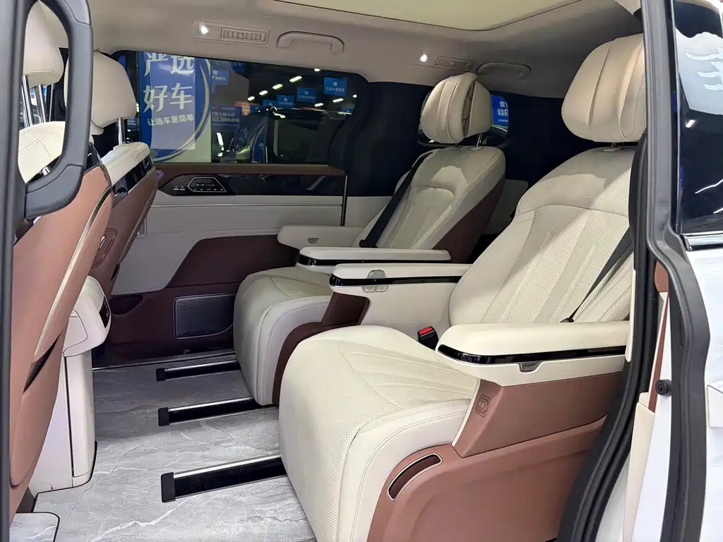 BYD Xia — миниатюра 6