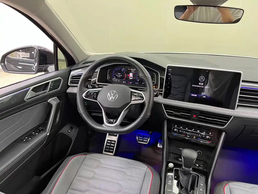 Volkswagen Tiguan L — миниатюра 15