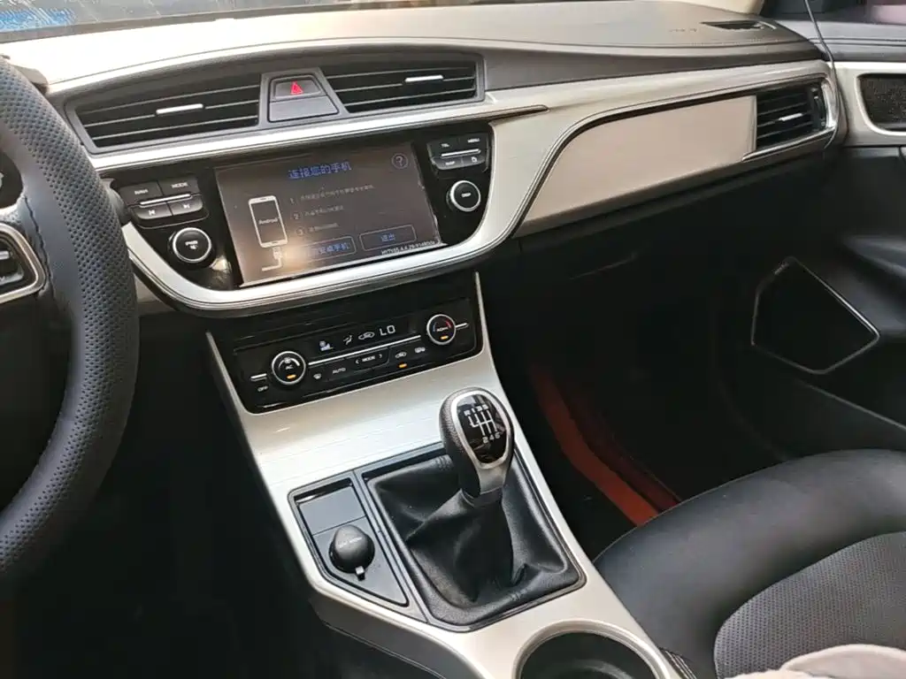 Geely Emgrand GL — миниатюра 13