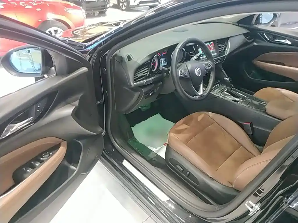 Buick Regal — миниатюра 16