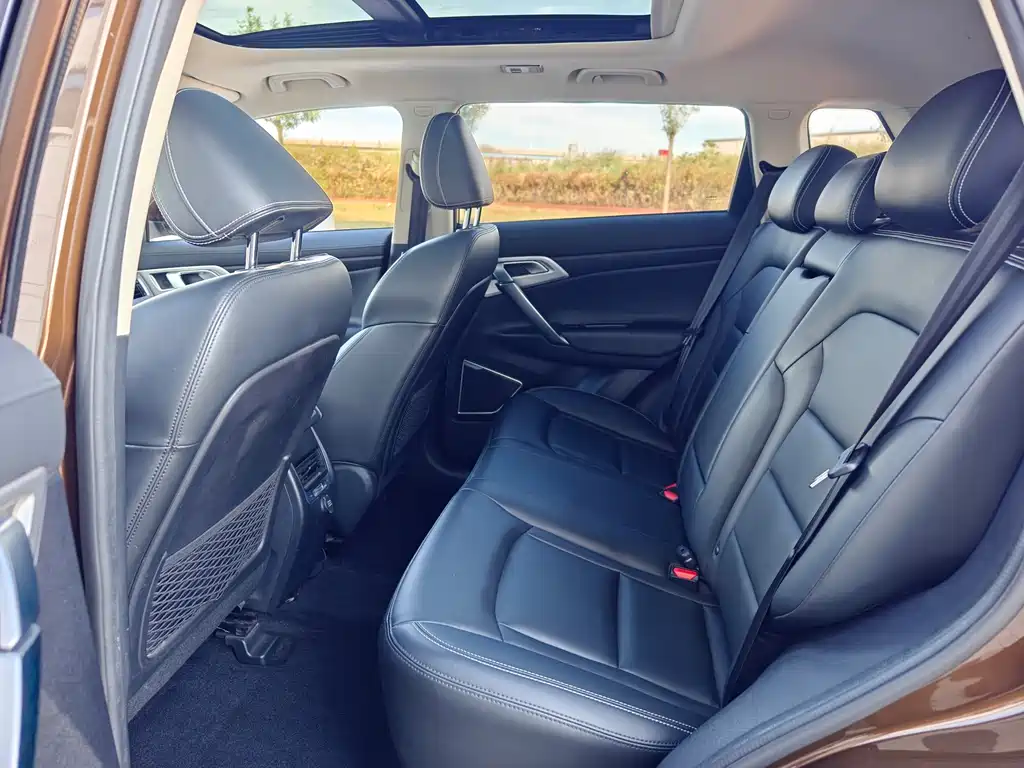 Geely Boyue — миниатюра 15