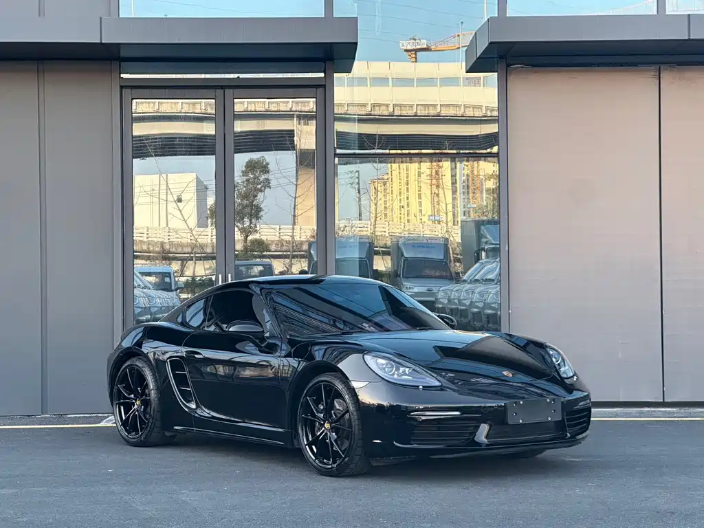 PORSCHE 718
