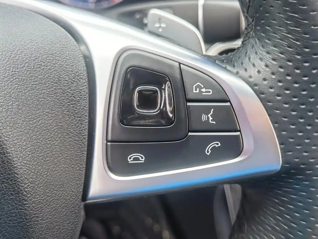 Mercedes-Benz E-Class — миниатюра 27