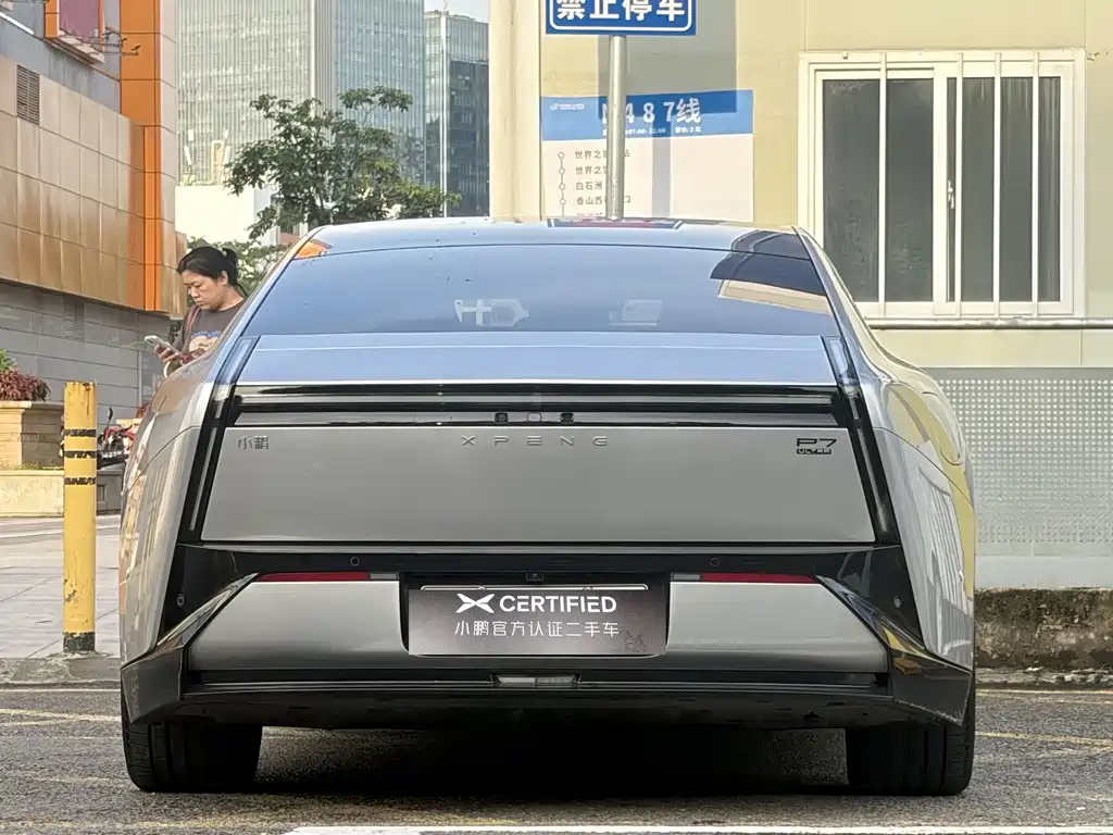 XPeng P7 — миниатюра 8
