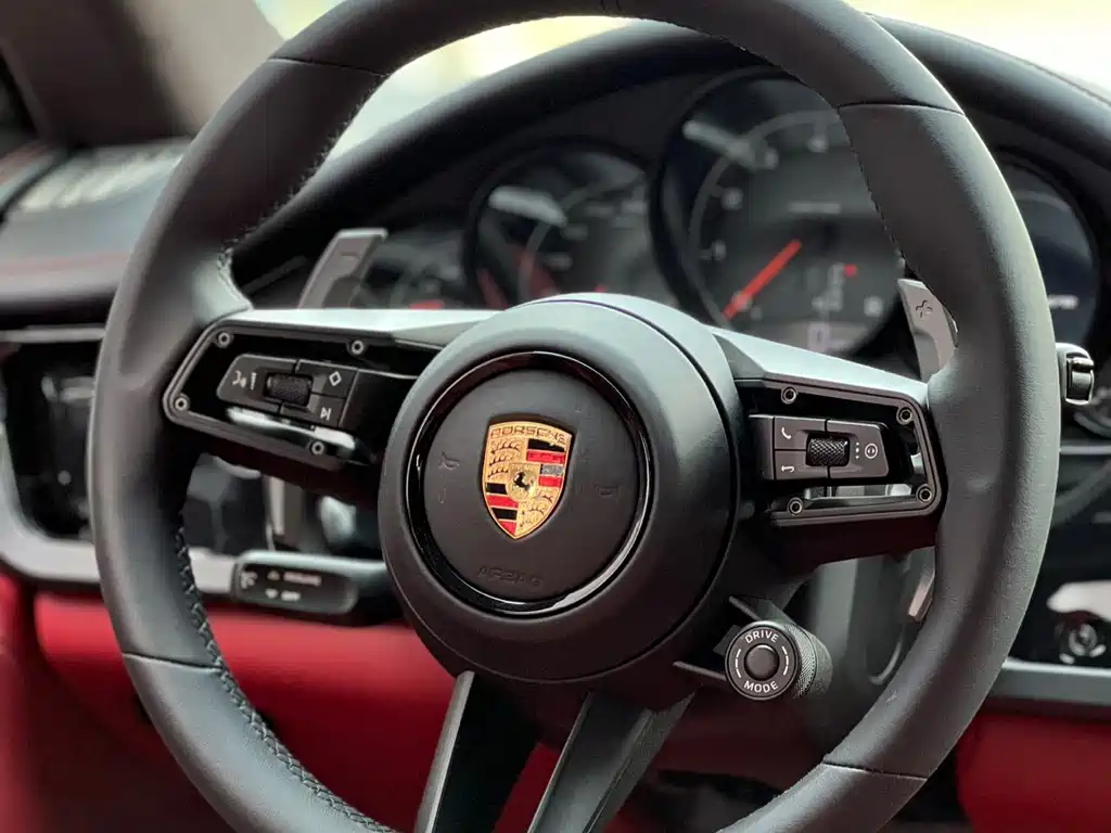 Porsche Panamera 2010 Panamera 4 3.6L