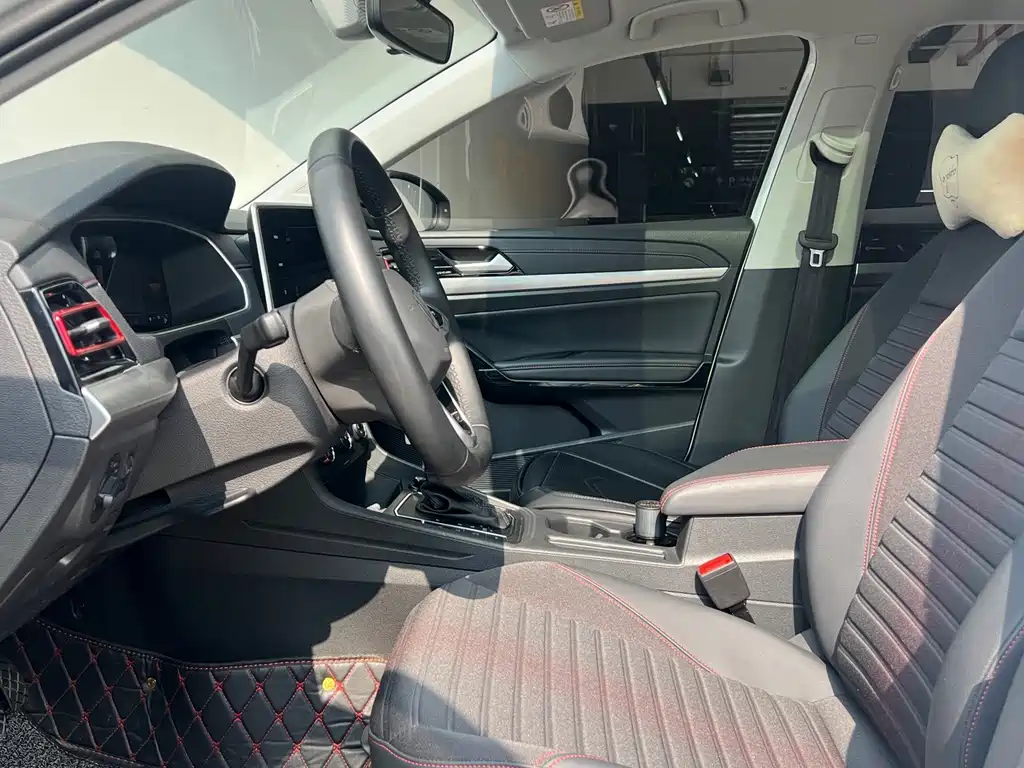 Volkswagen Lavida — миниатюра 6