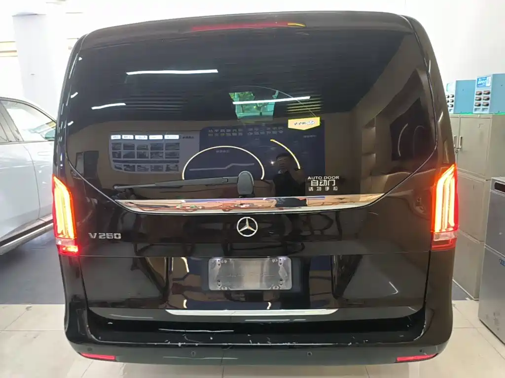 Mercedes-Benz V-Class — миниатюра 6