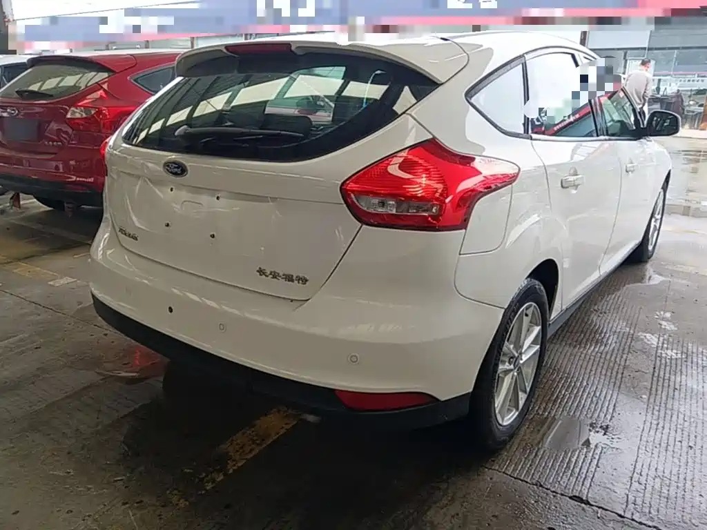 Ford Focus — миниатюра 7