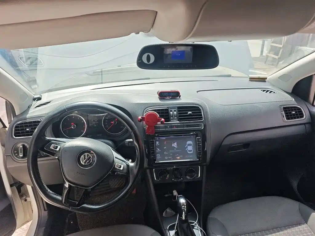 Volkswagen Polo — миниатюра 10