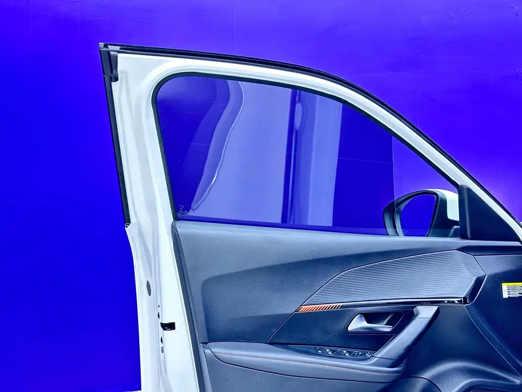 Peugeot 2008 — миниатюра 15