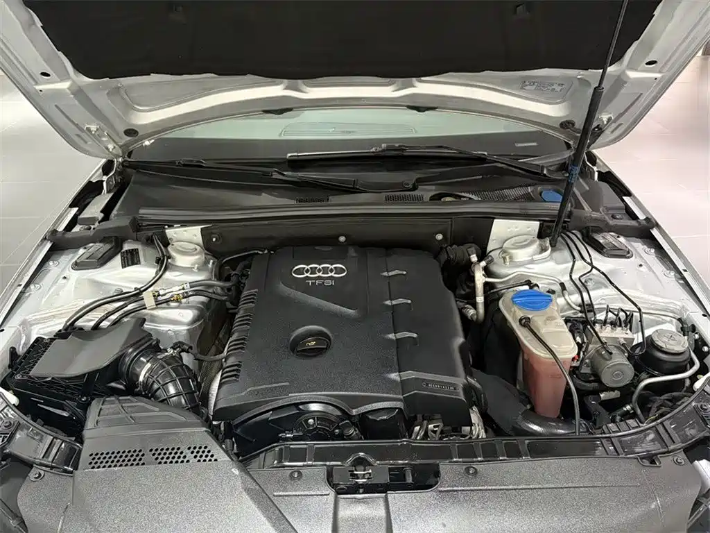 Audi A4L — миниатюра 8