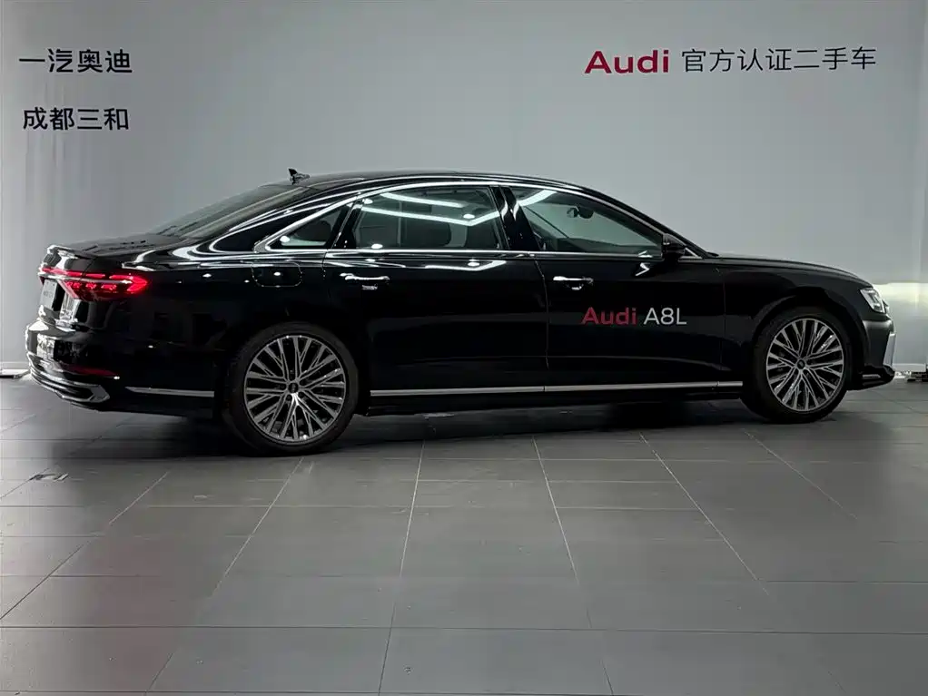 Audi A8 — миниатюра 4