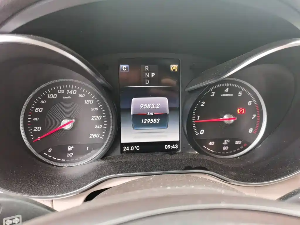 Mercedes-Benz GLC — миниатюра 12