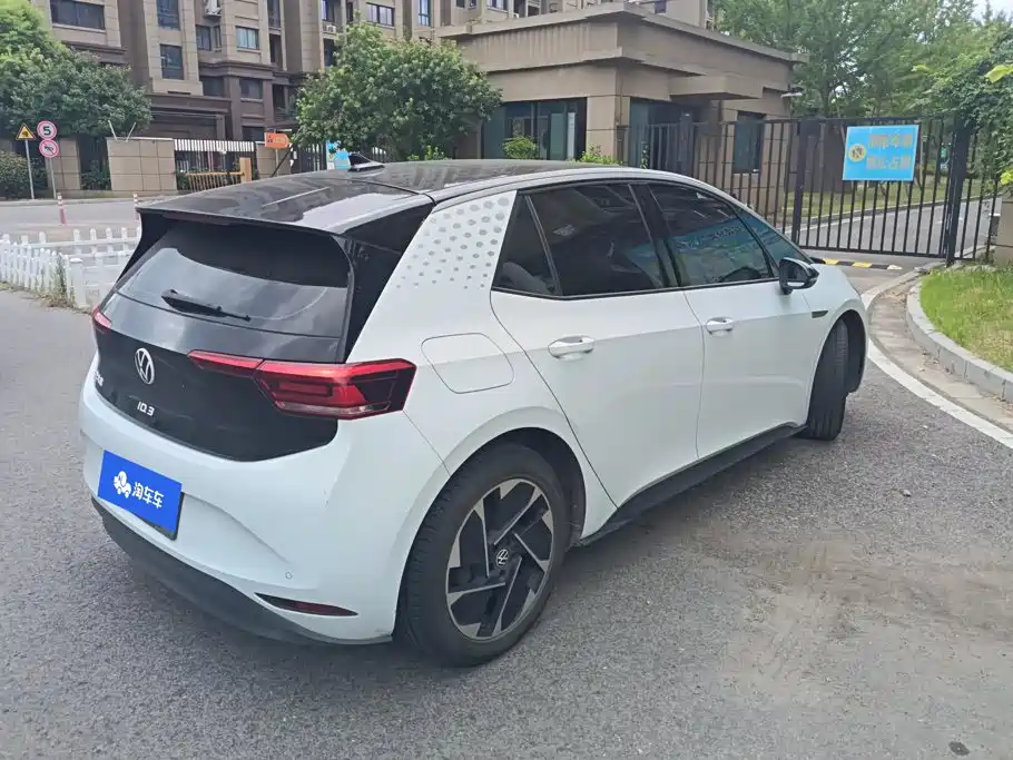 Volkswagen ID.3 — миниатюра 3