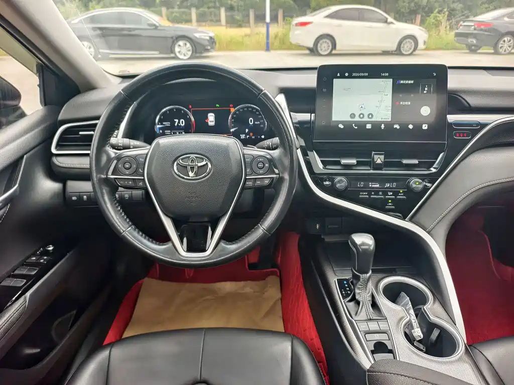 Toyota Camry — миниатюра 11