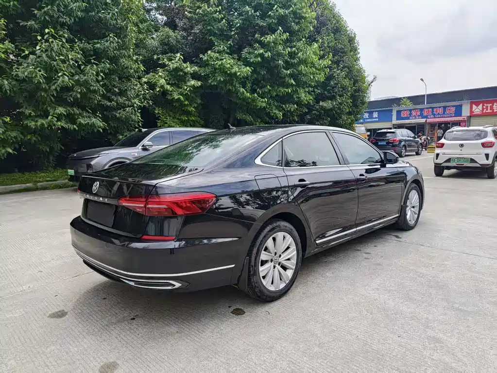 Volkswagen Passat 2019 330TSI Elite VI
