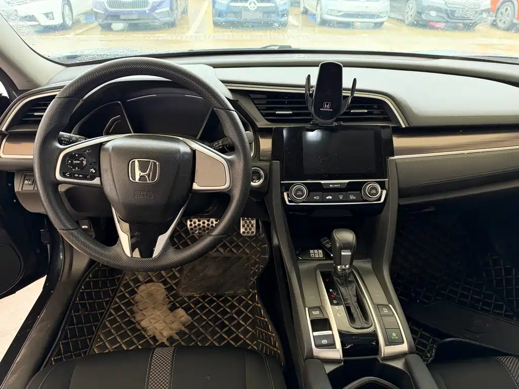 Honda Civic — миниатюра 5