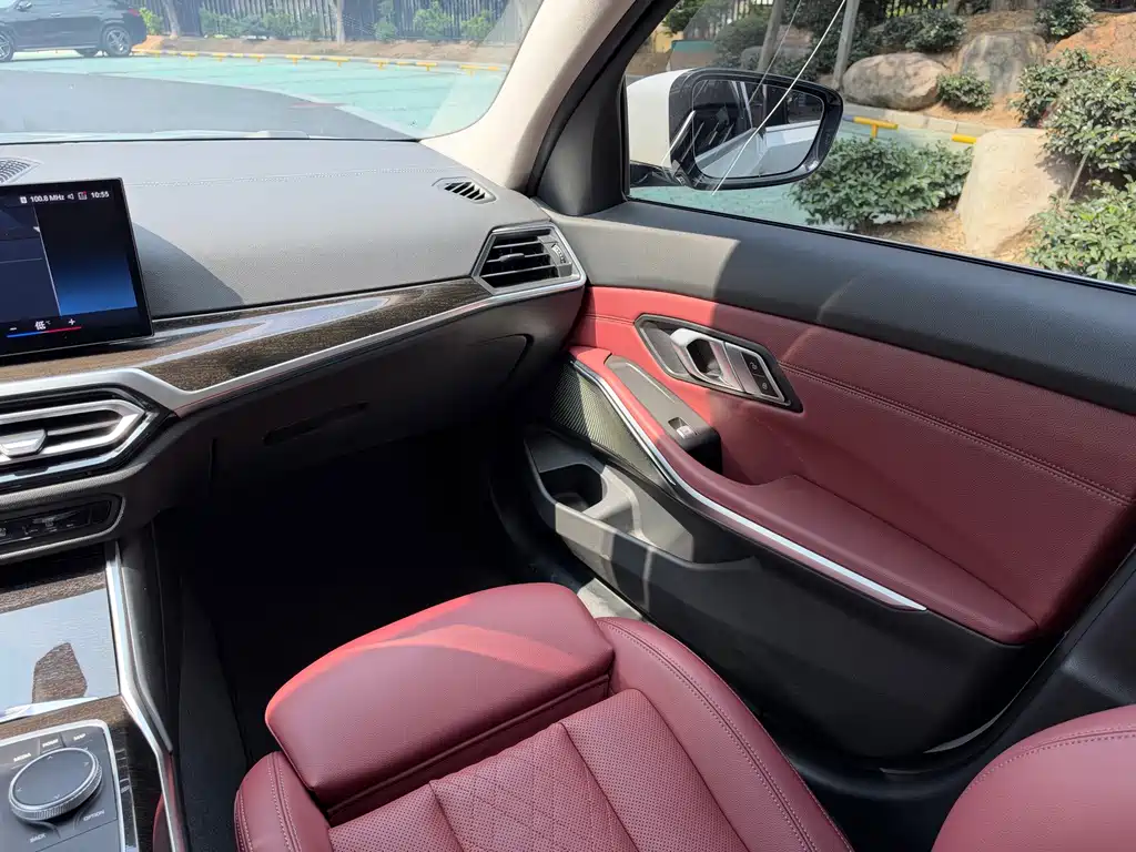 BMW 3 Series — миниатюра 8