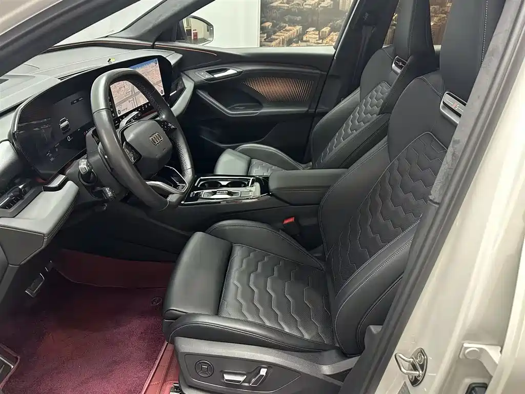 Audi Q6L e-tron — миниатюра 16