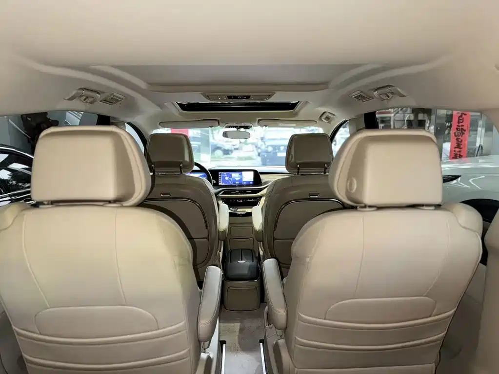 Buick GL8 Hybrid — миниатюра 16