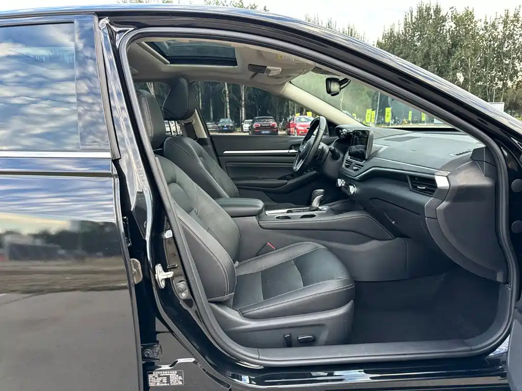 Nissan Teana — миниатюра 15
