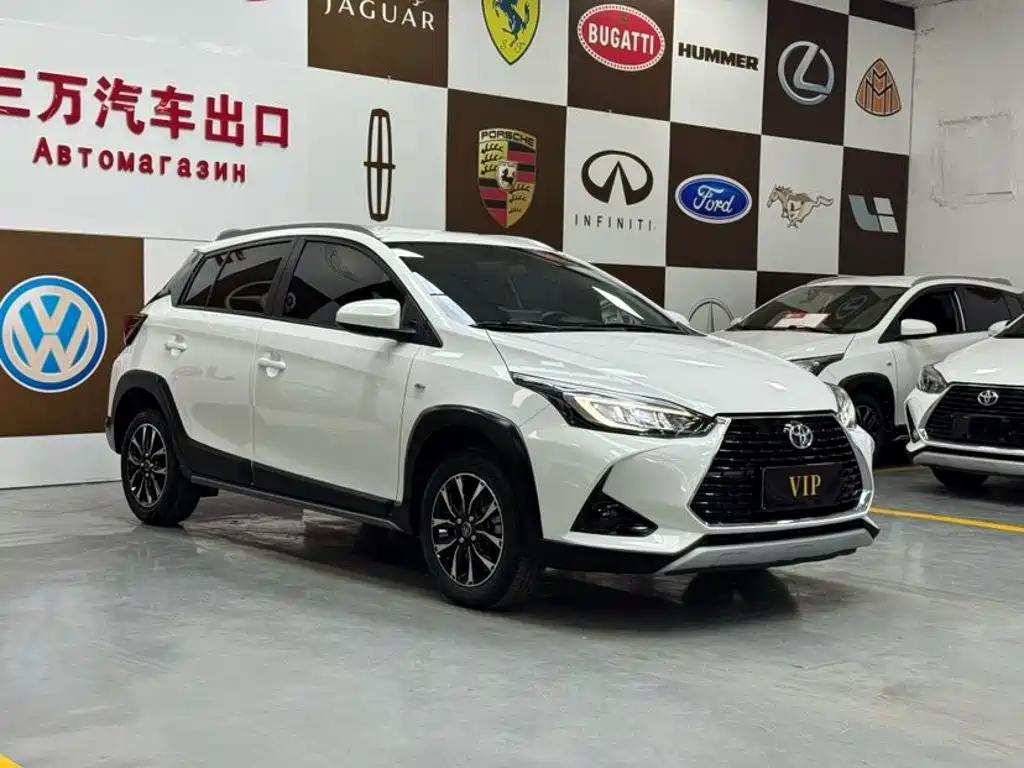 Toyota Yaris L — миниатюра 3