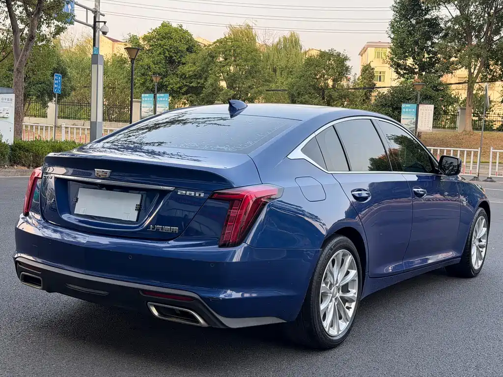 Cadillac CT5 — миниатюра 6