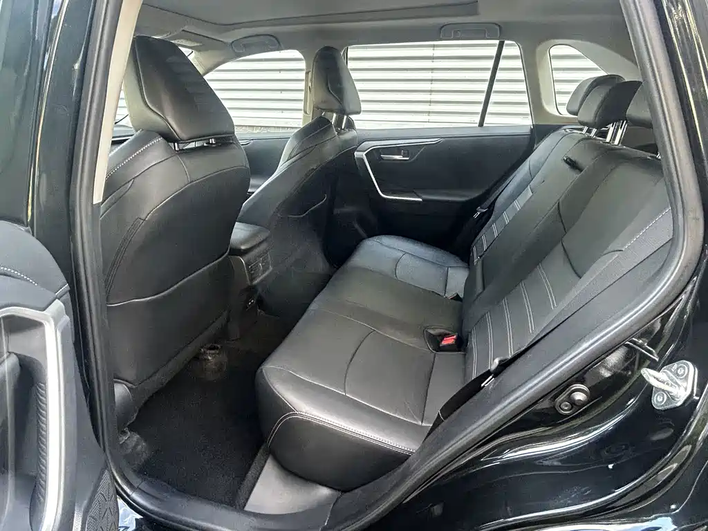 Toyota Wildlander — миниатюра 6