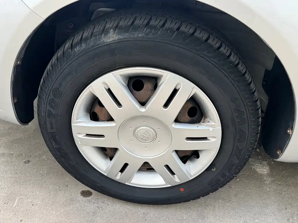 Buick Excelle — миниатюра 11