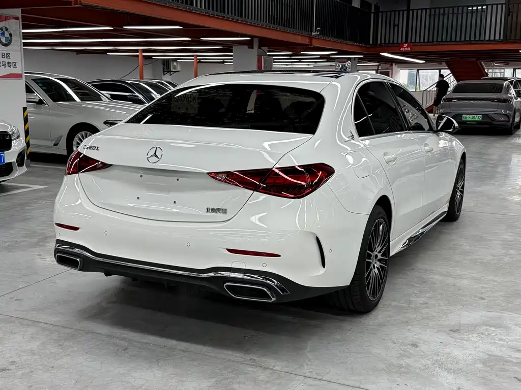 Mercedes-Benz C-Class — миниатюра 15