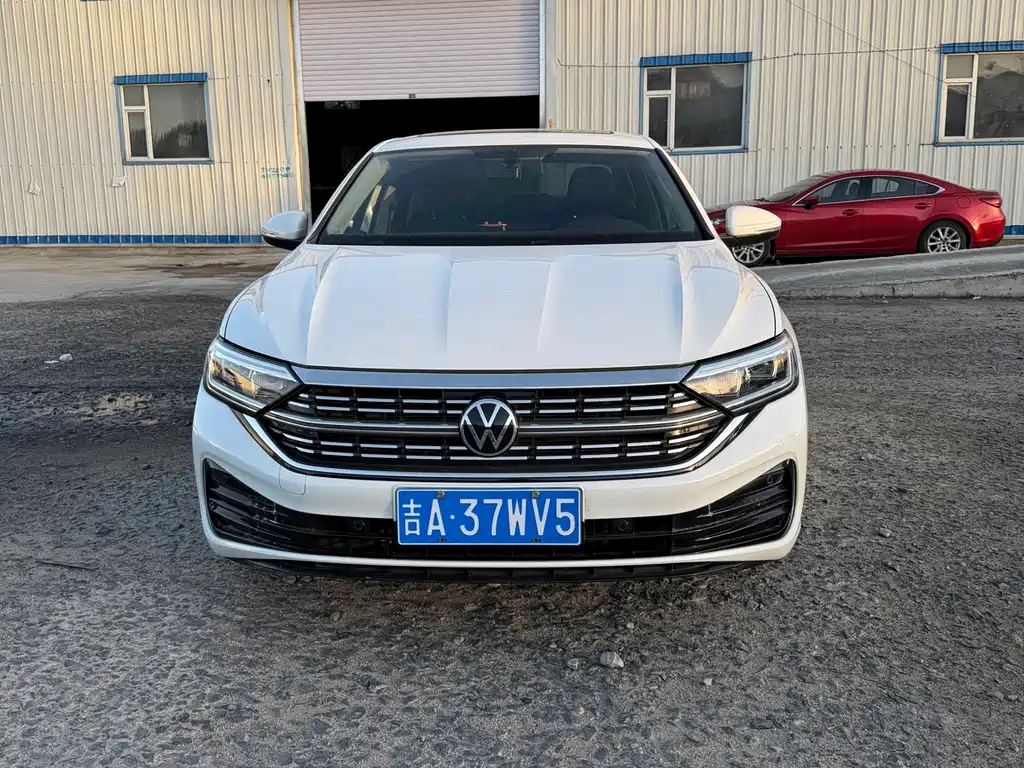 Volkswagen Sagitar — миниатюра 2