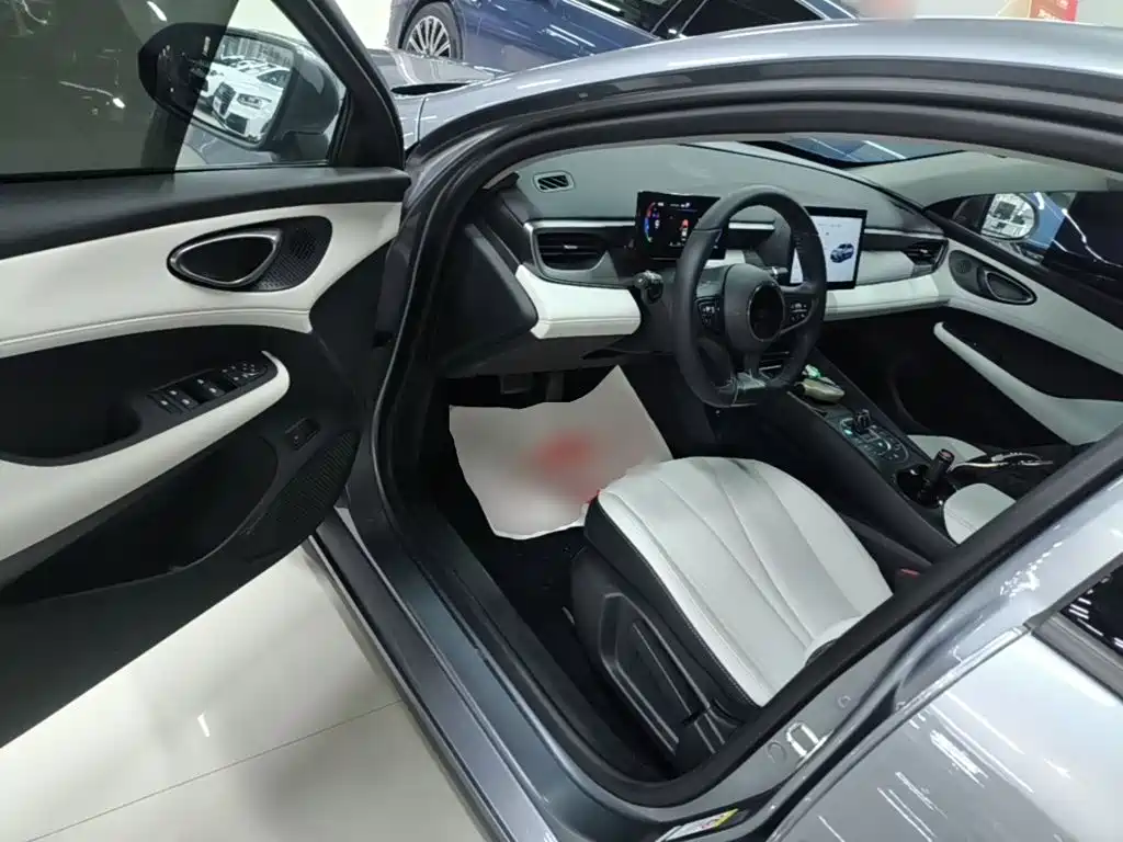 BYD Seal 05 DM-i — миниатюра 16