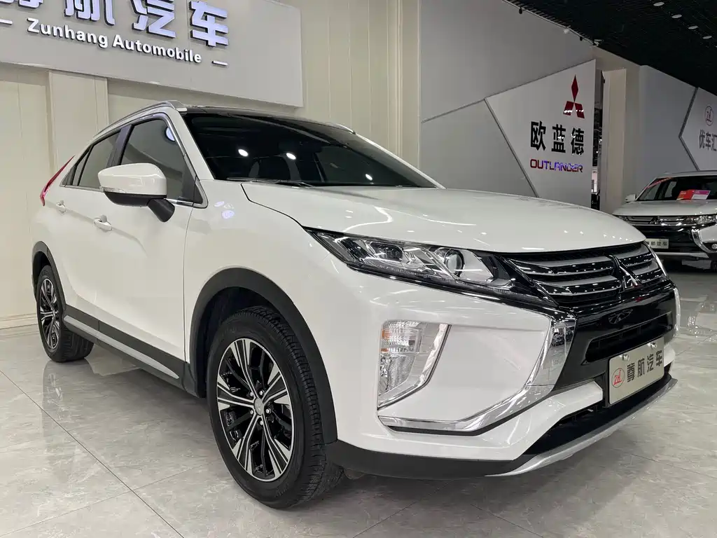 Mitsubishi Eclipse Cross — миниатюра 10